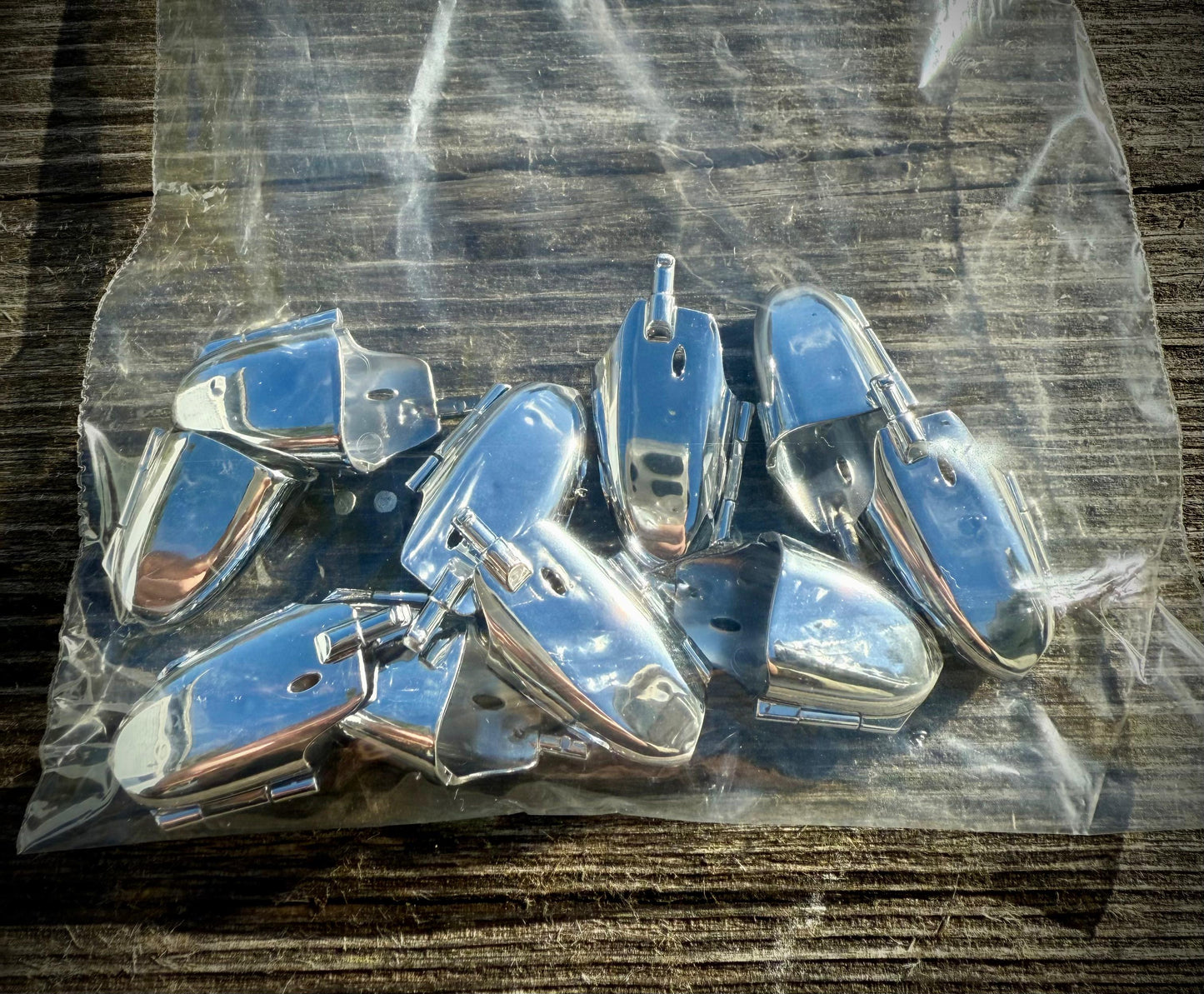 Weikko-huput maalattavaksi (Kromi)